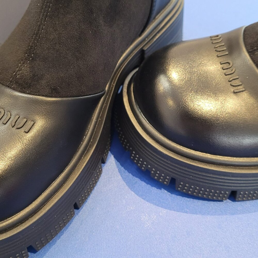 Boots - Picture 3 of 6